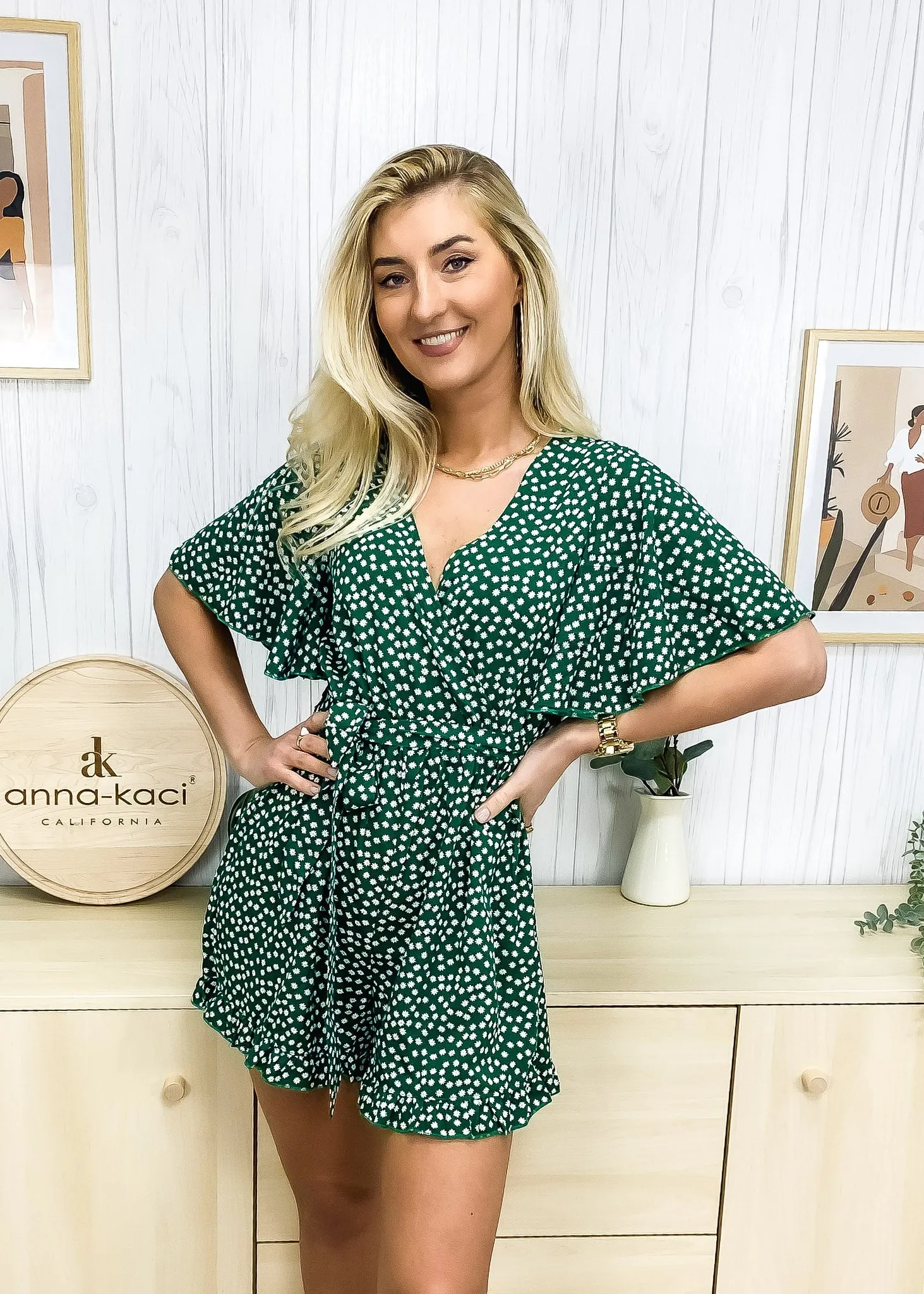 Ditsy Floral Print Tie Waist Romper