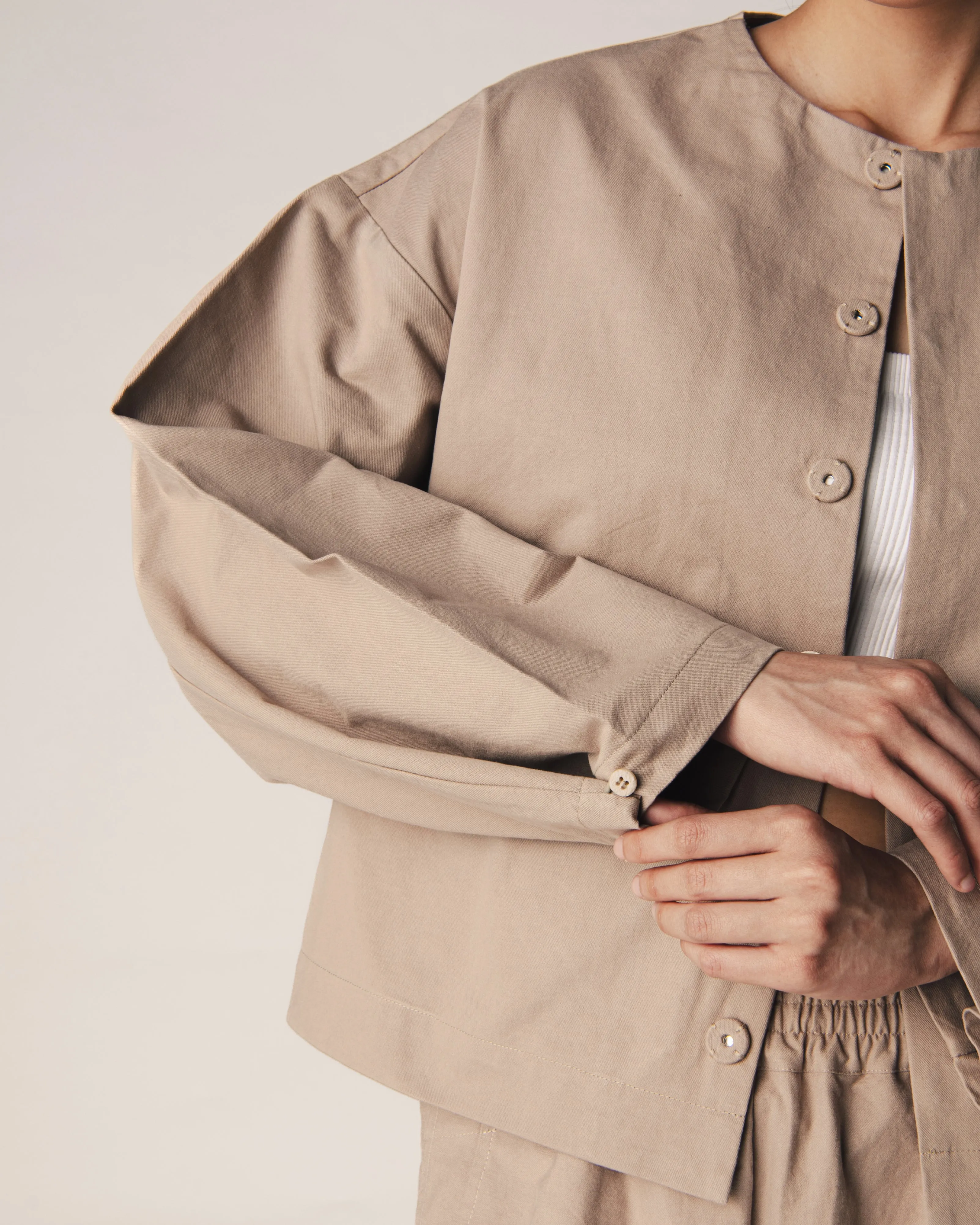 Unisex: The Cropped Jacket (Khaki)